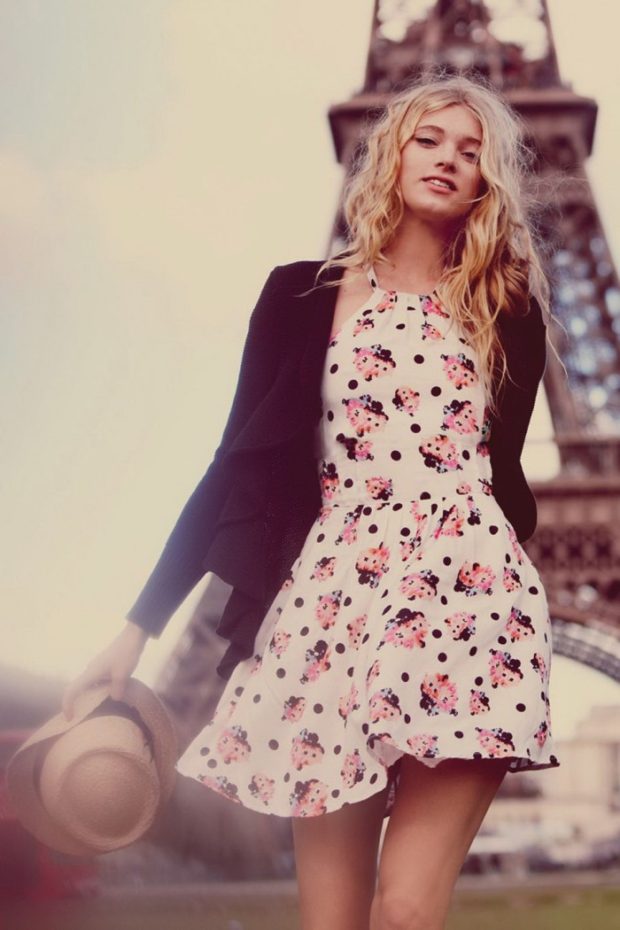Parisian-Chic-Street-Style-Dress-Like-A-French-Woman-23-700x1050